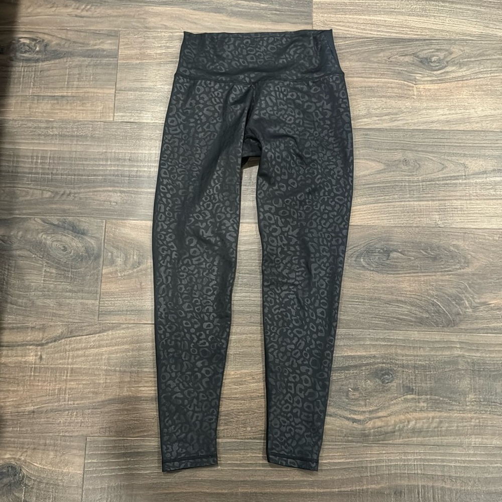 Buff Bunny leggings